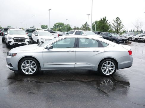 Used 2019 Chevrolet Impala Premier FWD image 7