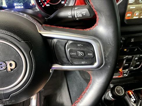 Used 2022 Jeep Gladiator Rubicon w/ LED Lighting Group AWD/4WD image 15