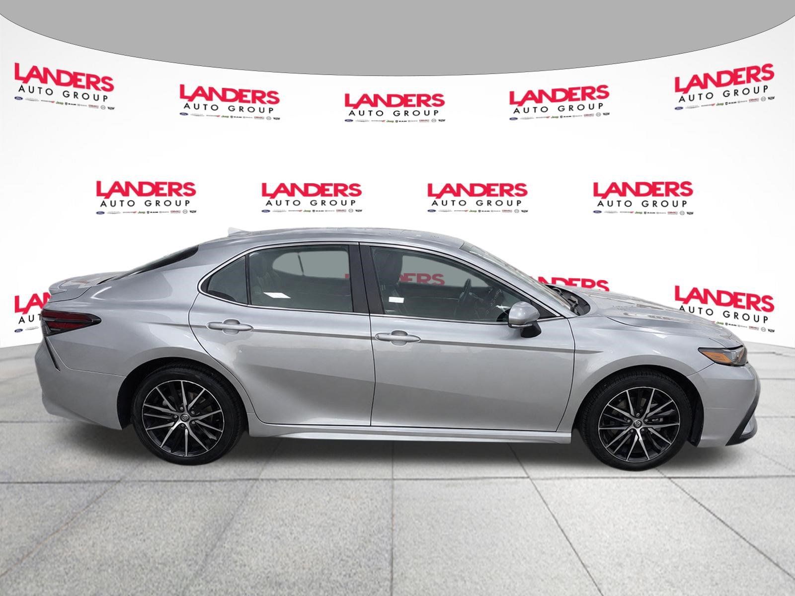 Used 2025 Nissan Altima 2.5 SV FWD image 4