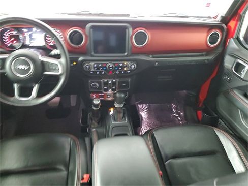 Used 2018 Jeep Wrangler Unlimited Rubicon w/ Dual Top Group image 14