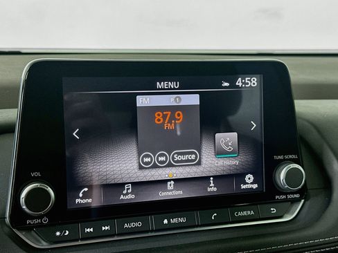 Used 2023 Nissan Rogue SV FWD image 19