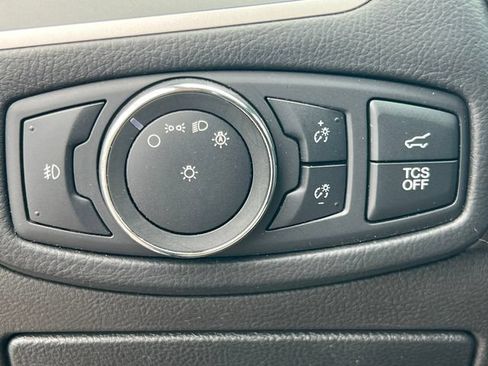 Used 2019 Ford Edge SEL w/ Equipment Group 201A AWD/4WD image 15