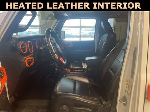Used 2018 Jeep Wrangler Unlimited Sahara image 22