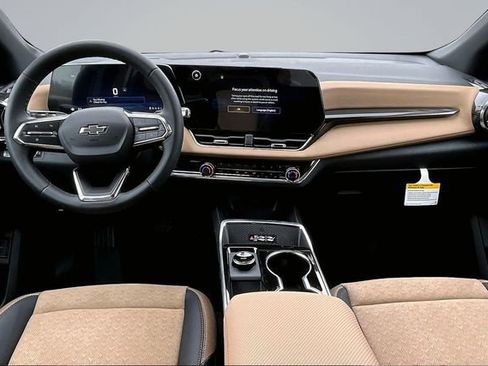 New 2026 Chevrolet Equinox ACTIV w/ Convenience Package III image 5