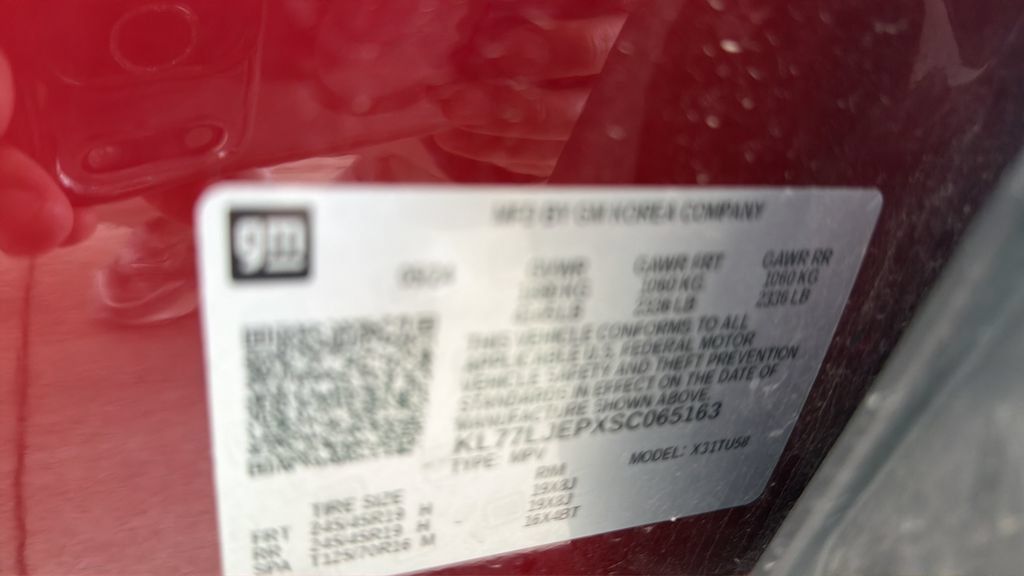 Used 2025 Chevrolet Trax RS w/ Sunroof Package FWD image 19
