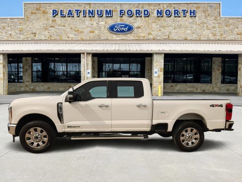 Used 2024 Ford F250 Lariat w/ Chrome Package AWD/4WD image 3