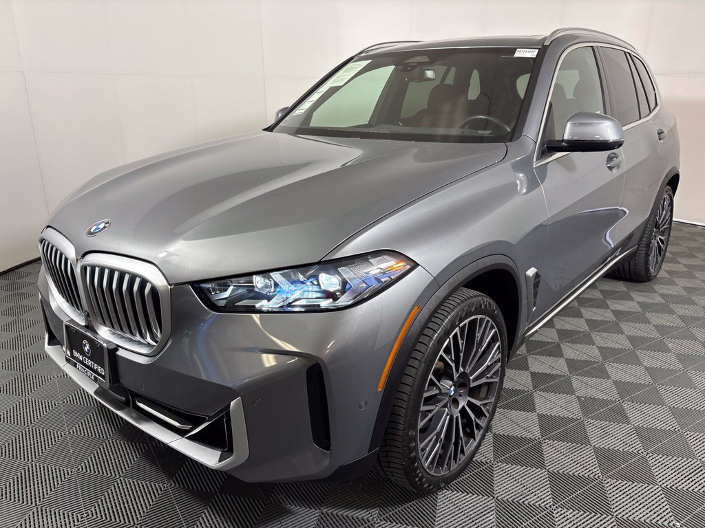 Certified 2024 BMW X5 sDrive40i w/ Premium Package RWD image 2