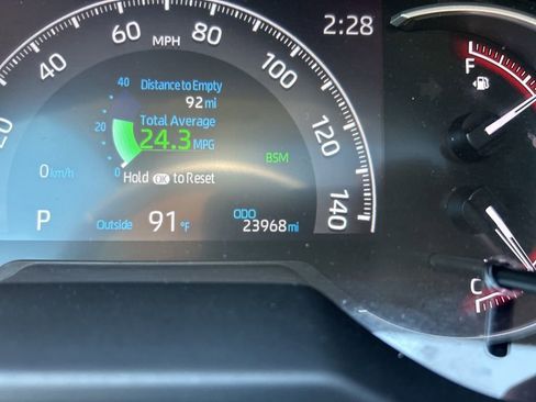 Used 2023 Toyota RAV4 XLE Premium image 19