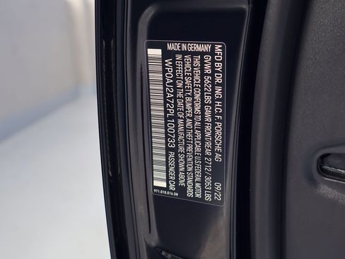 Certified 2023 Porsche Panamera 4 Platinum Edition image 29