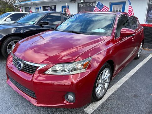 Used 2013 Lexus CT 200h image 2