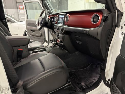 Used 2023 Jeep Gladiator Rubicon w/ LED Lighting Group image 19