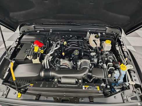 Used 2023 Jeep Gladiator Mojave image 17