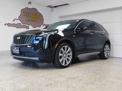 Used 2023 Cadillac XT4 Premium Luxury w/ Technology Package AWD/4WD image 1