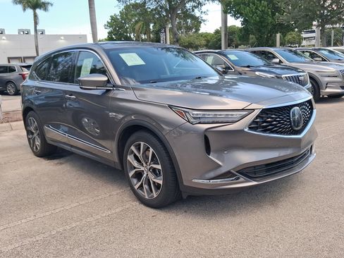 Used 2024 Acura MDX w/ Technology Package FWD image 2