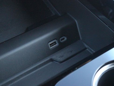 Used 2025 Chevrolet Tahoe Z71 image 29