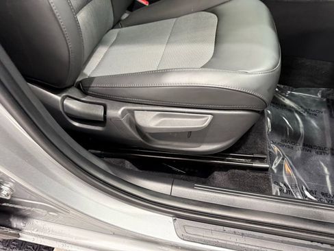 Used 2023 Kia Niro EX image 20