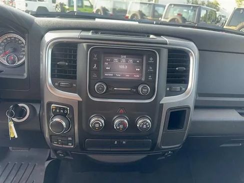 Used 2021 RAM 1500 Classic SLT AWD/4WD image 10