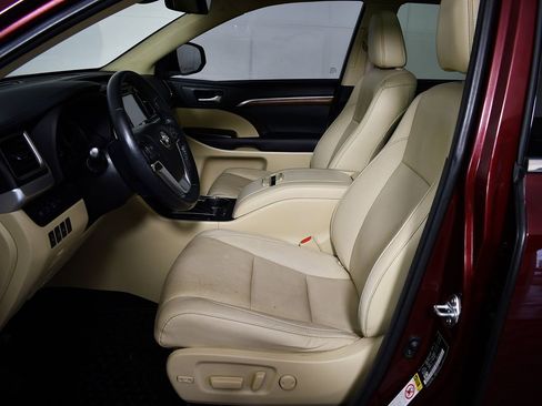 Used 2017 Toyota Highlander Limited image 20