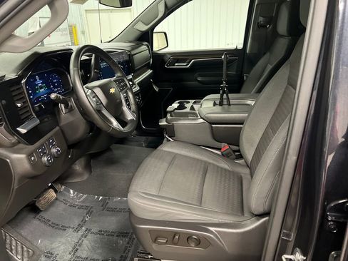 Used 2023 Chevrolet Silverado 1500 LT image 13