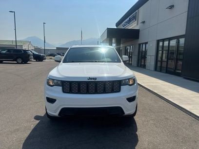 Used 2019 Jeep Grand Cherokee Altitude
