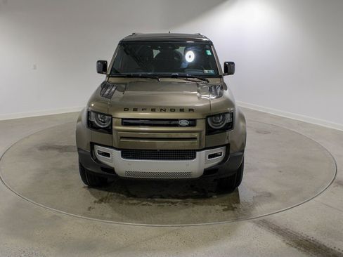 Used 2023 Land Rover Defender 110 S image 8