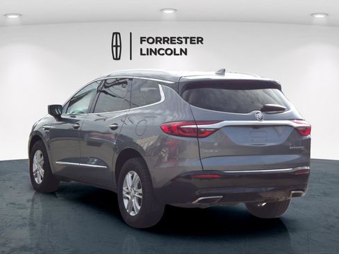 Used 2018 Buick Enclave Essence image 5