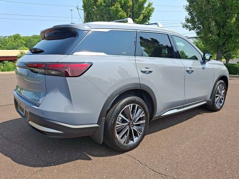 Certified 2026 INFINITI QX60 Luxe w/ Cargo Package AWD/4WD image 6