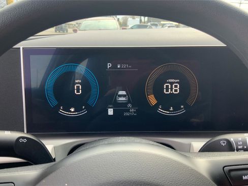 Used 2025 Hyundai Tucson SEL image 15