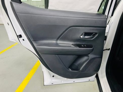New 2026 Nissan Kicks SR FWD image 22