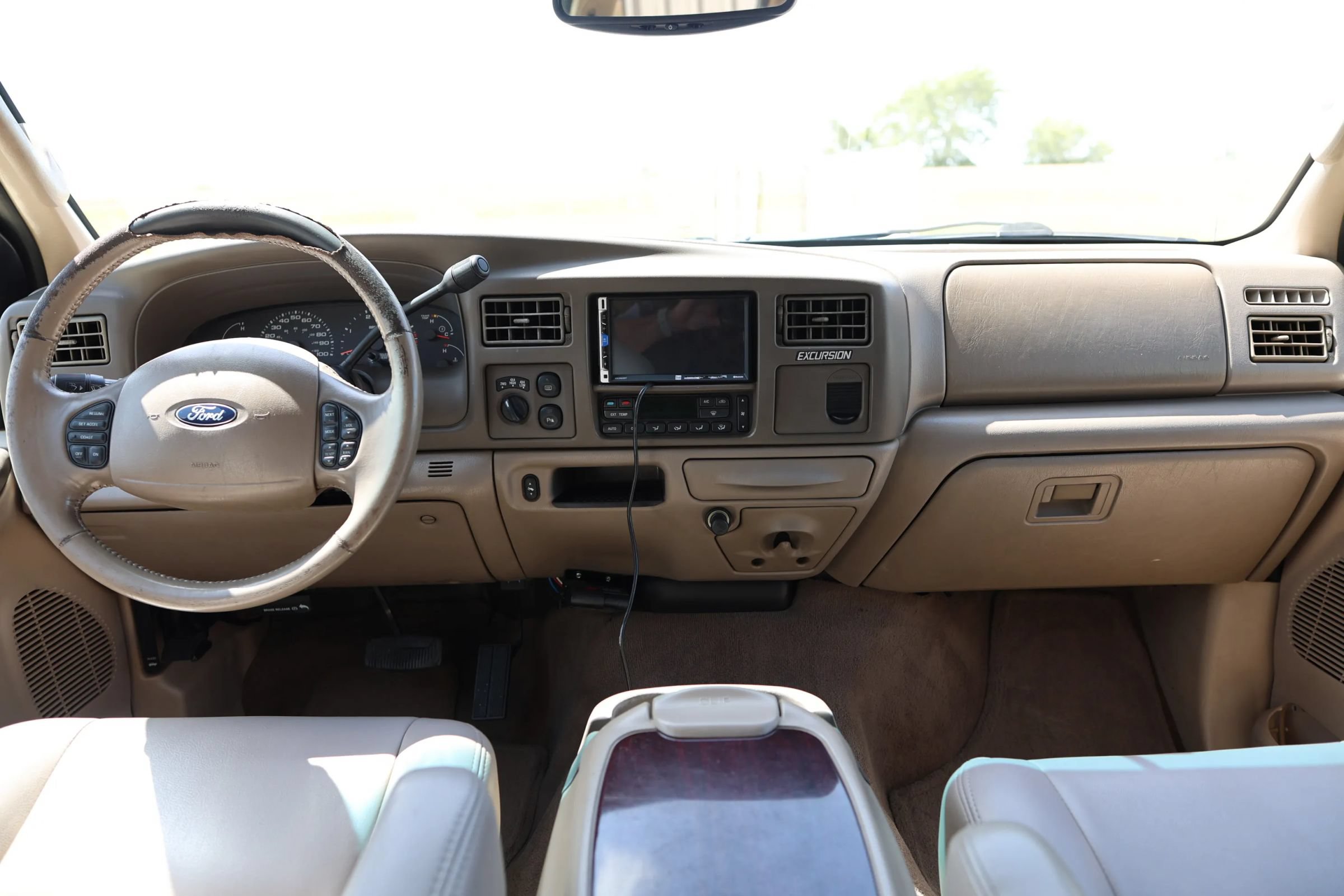 Used 2004 Ford Excursion Limited AWD/4WD image 33