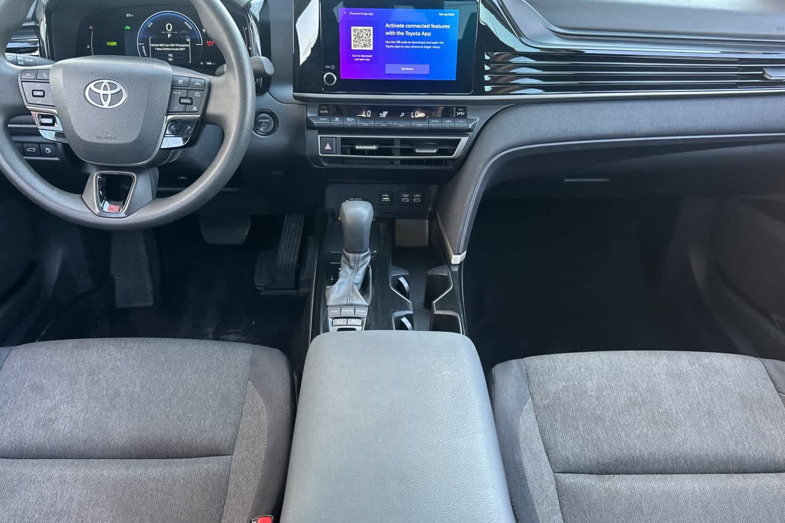 Used 2025 Toyota Camry LE FWD image 4