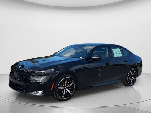 Used 2026 BMW 530i xDrive w/ M Sport Package image 6