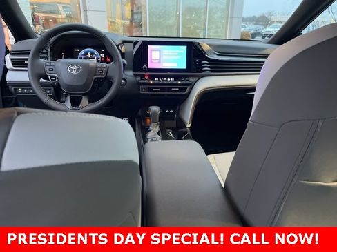 Used 2026 Toyota Camry SE image 16