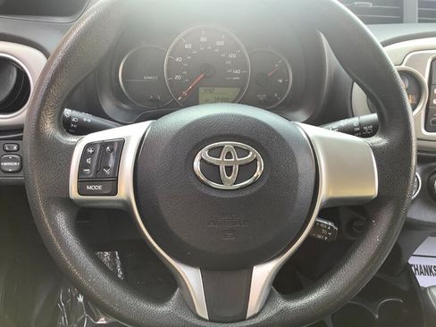 Used 2013 Toyota Yaris LE FWD image 18