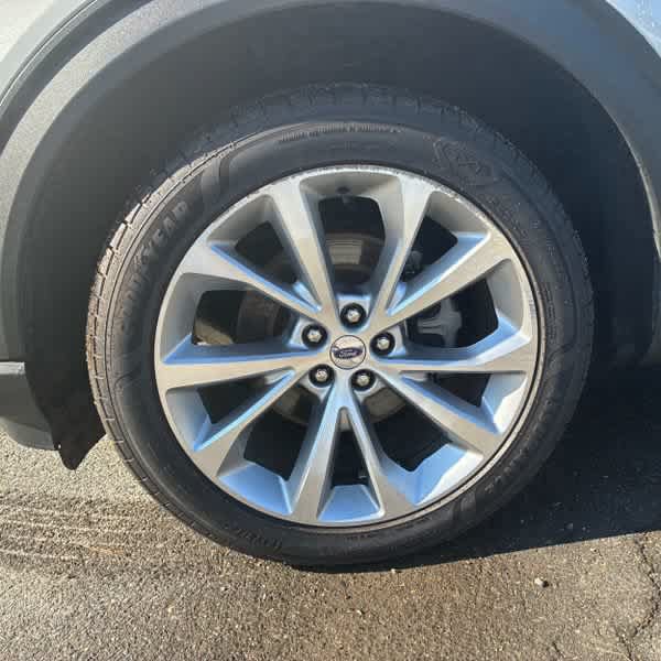 Used 2021 Ford Explorer Platinum w/ Equipment Group 601A AWD/4WD image 28