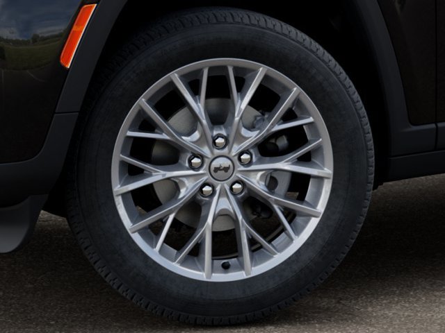 New 2027 Jeep Grand Cherokee Limited RWD image 8