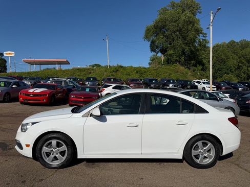Used 2015 Chevrolet Cruze LT FWD image 8