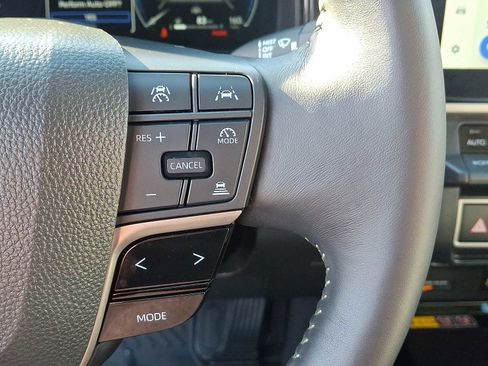 Used 2025 Toyota Camry XLE image 20