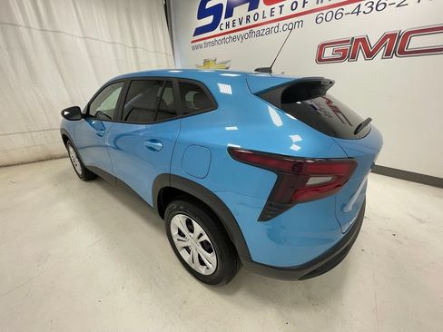 New 2026 Chevrolet Trax LS FWD image 8