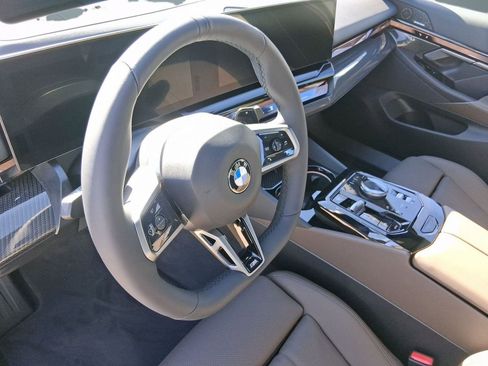New 2026 BMW 540i xDrive w/ M Sport Package image 4