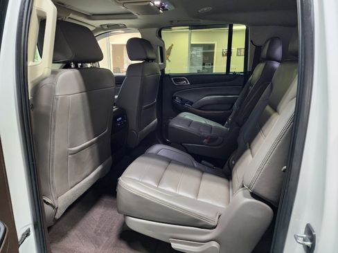 Used 2020 GMC Yukon XL Denali w/ Denali Ultimate Package image 21