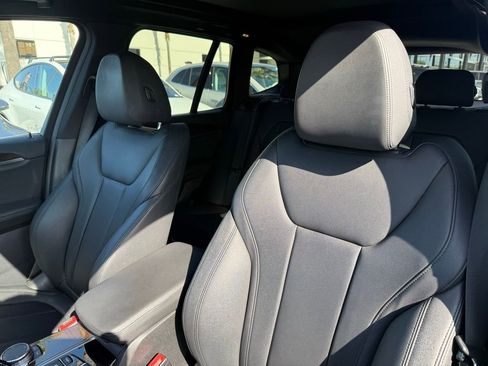 Used 2018 BMW X3 xDrive30i image 3