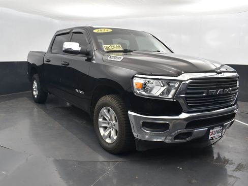 Used 2024 RAM 1500 Laramie image 5
