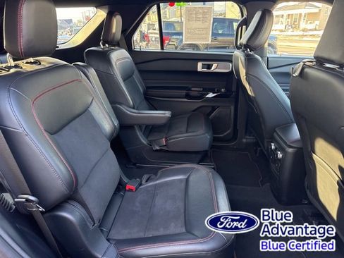 Certified 2022 Ford Explorer ST-Line w/ Class IV Trailer Tow Package image 37
