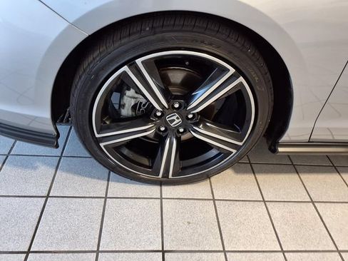 Used 2023 Honda Accord Sport image 5