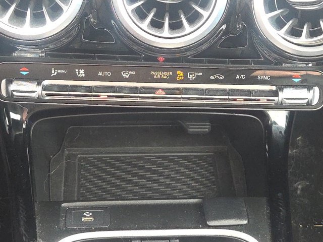 Used 2025 Mercedes-Benz CLA 250 4MATIC image 29