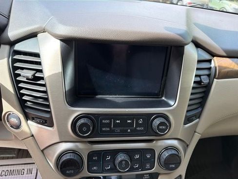 Used 2020 GMC Yukon XL Denali w/ Denali Ultimate Package AWD/4WD image 12
