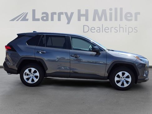 Certified 2024 Toyota RAV4 LE AWD/4WD image 6