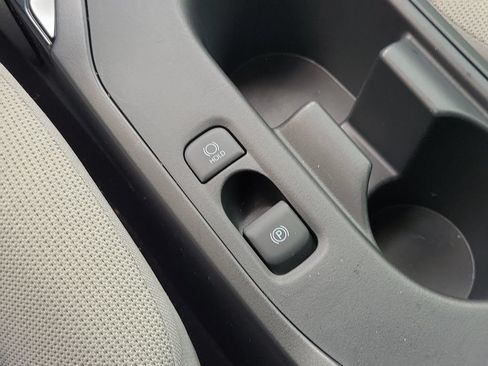 Used 2025 Toyota Corolla LE FWD image 24