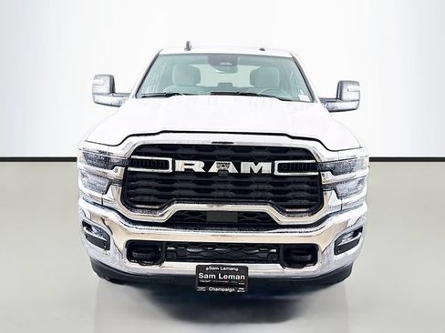 Used 2026 RAM 2500 Big Horn AWD/4WD image 2